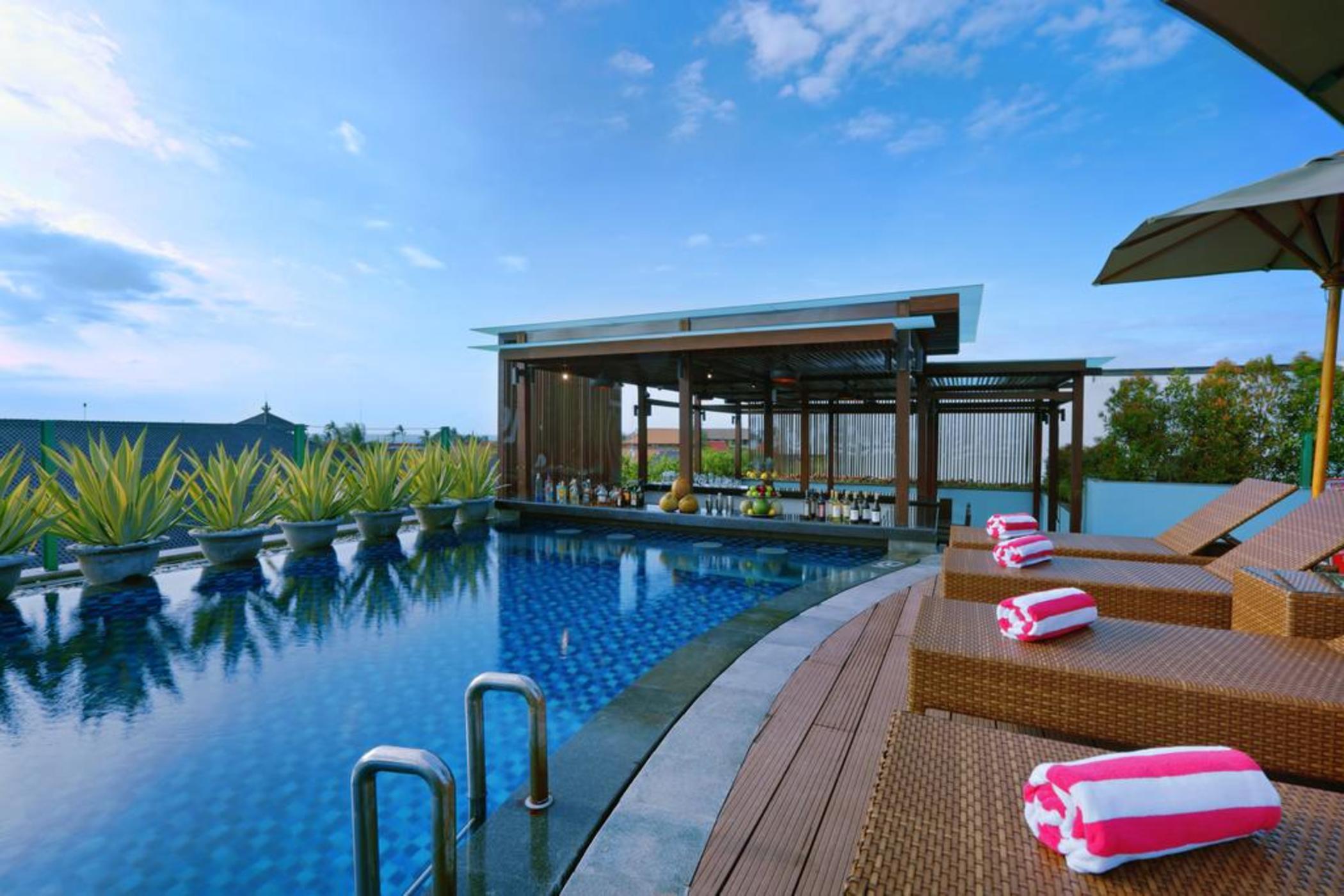 Hotel Favehotel Kuta Kartika Plaza 3*